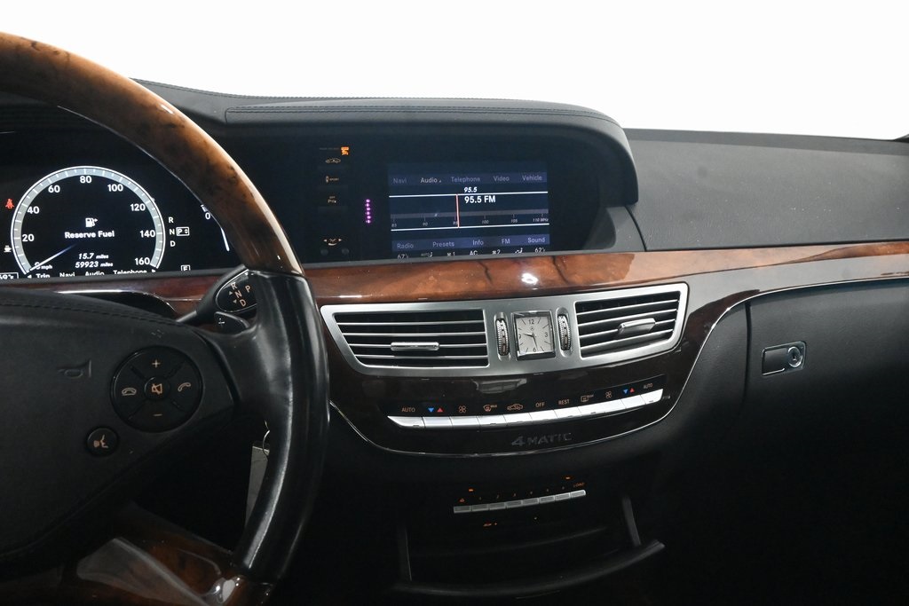 2012 Mercedes-Benz S-Class S 550 13