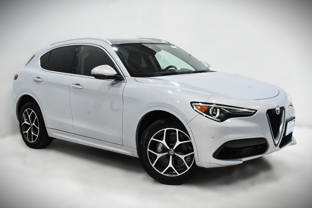 2021 Alfa Romeo Stelvio Ti 1