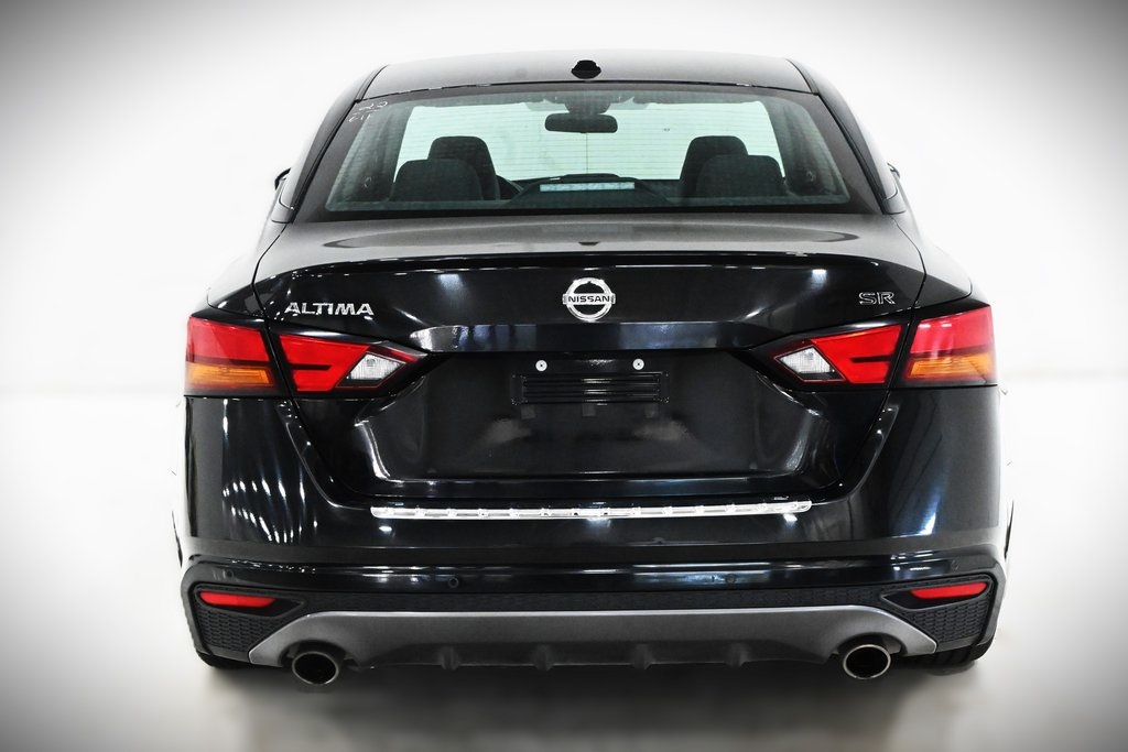 2022 Nissan Altima 2.5 SR 5