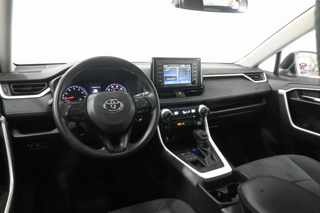 2021 Toyota RAV4 XLE 9