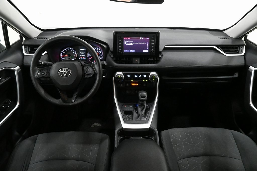 2019 Toyota RAV4 XLE 6