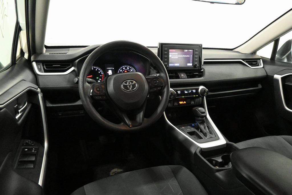 2019 Toyota RAV4 XLE 7