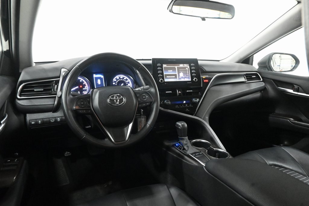 2023 Toyota Camry SE 8