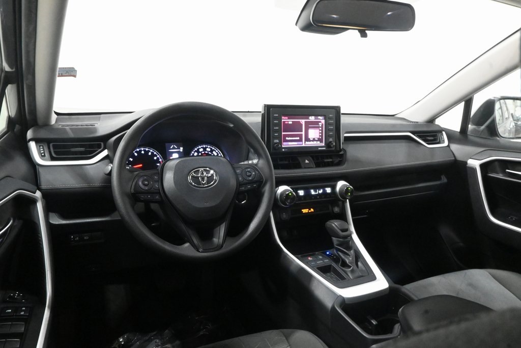 2022 Toyota RAV4 XLE 7