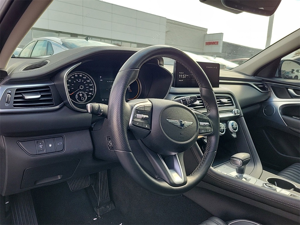 2022 Genesis G70 2.0T 10