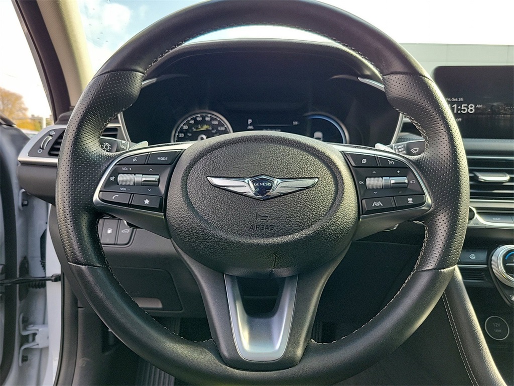 2022 Genesis G70 2.0T 14