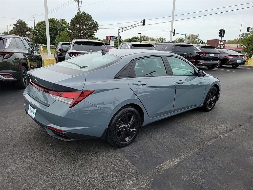 2022 Hyundai Elantra SEL 6