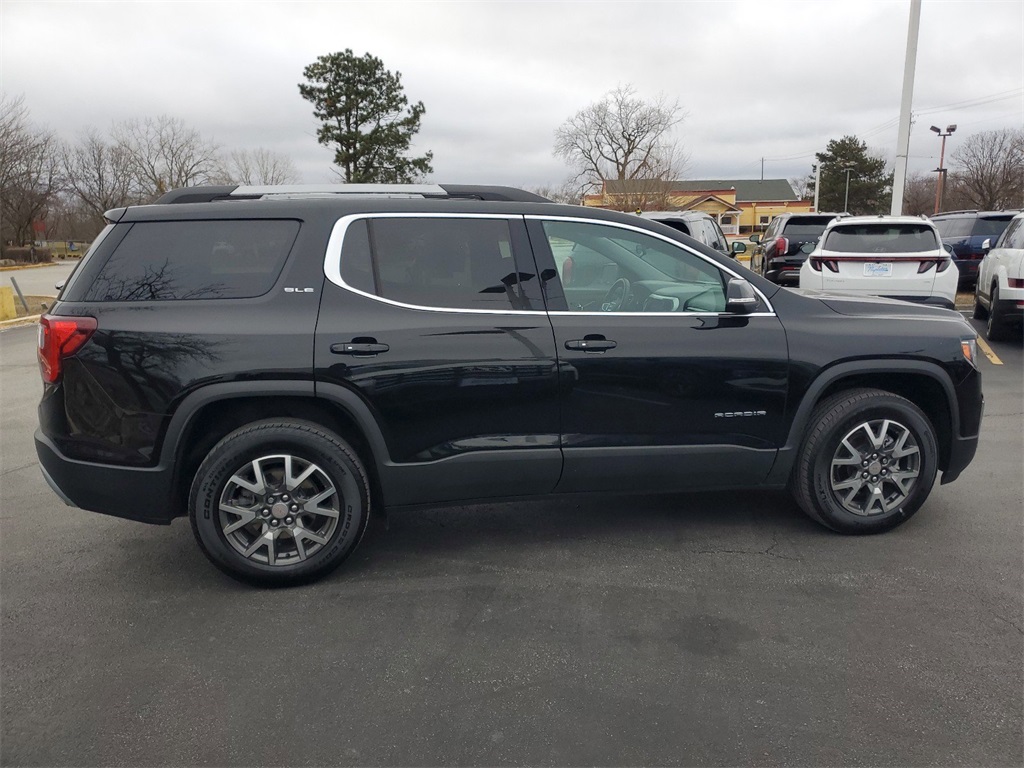 2022 GMC Acadia SLE 5