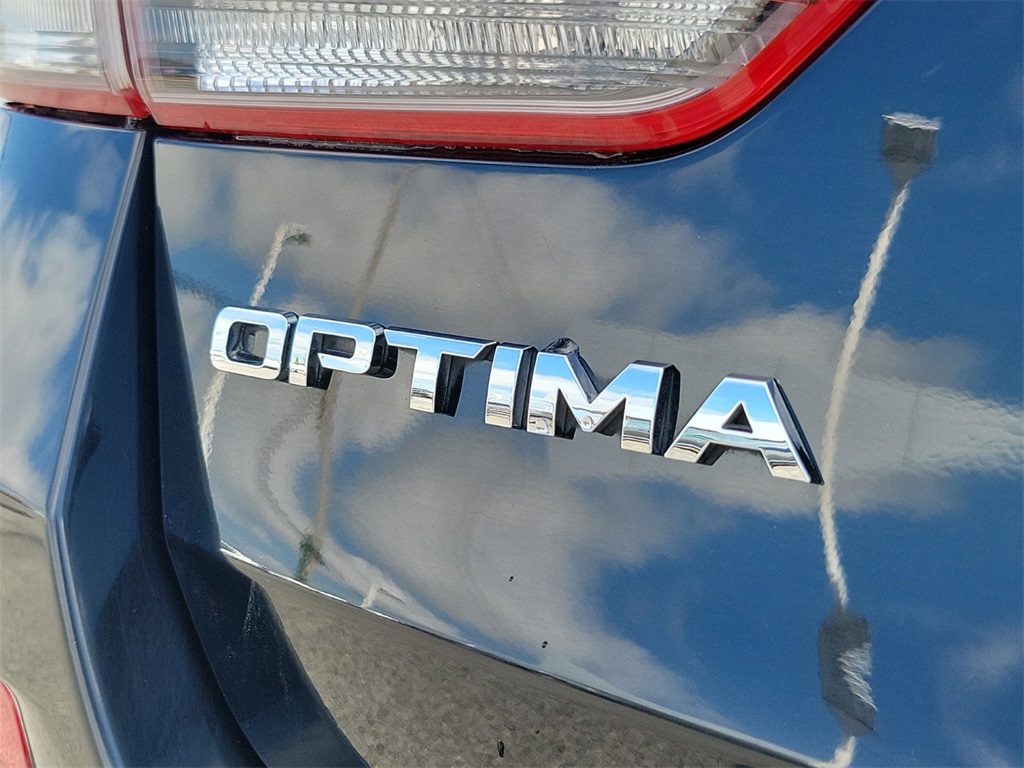 2019 Kia Optima SX 8