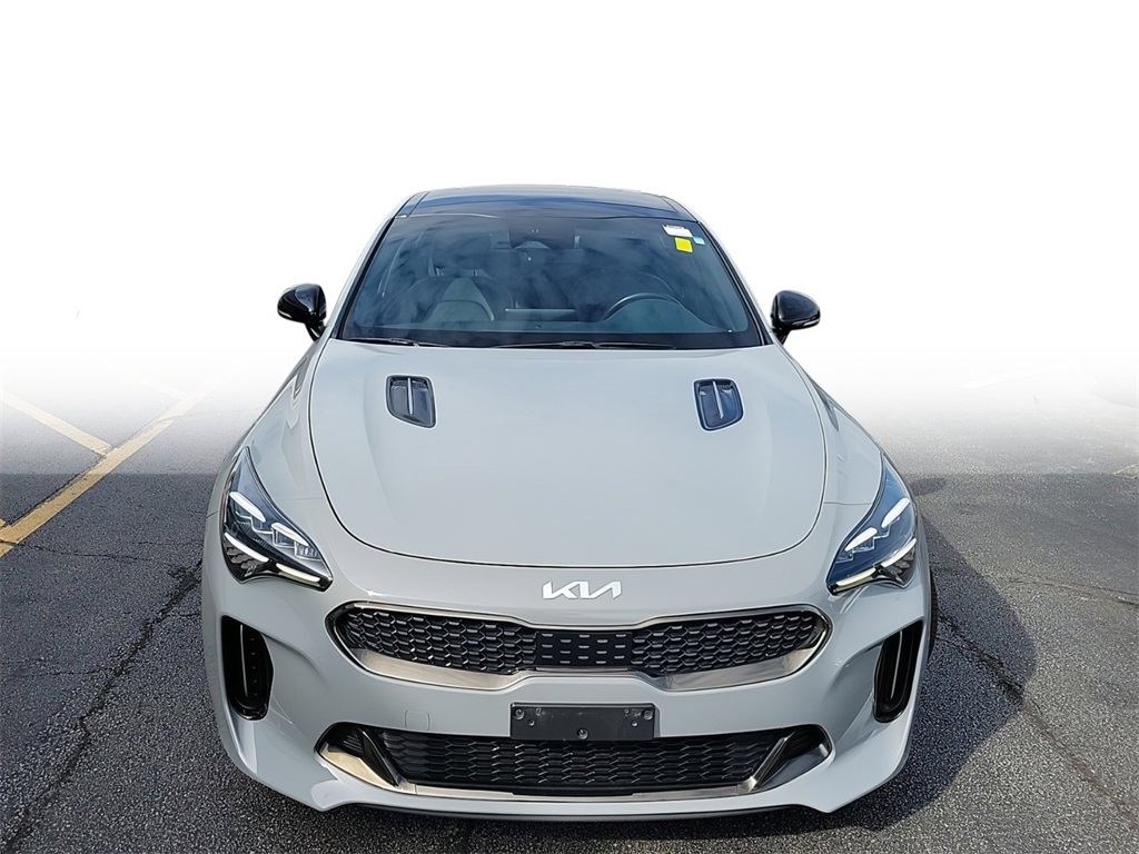 2023 Kia Stinger GT-Line 2