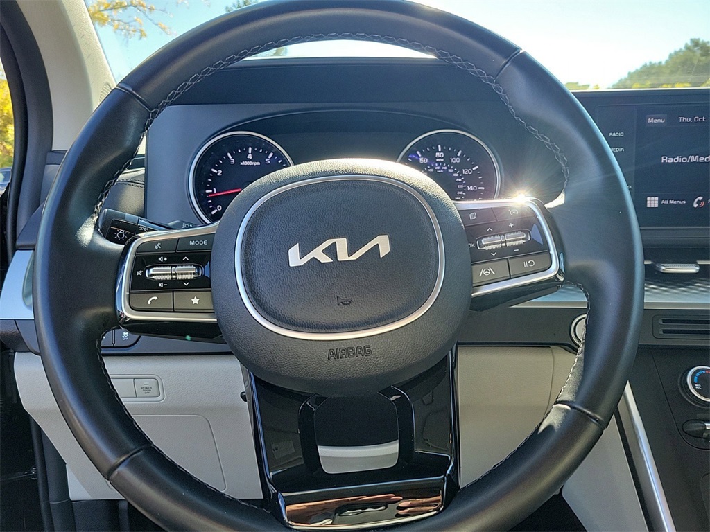 2022 Kia Carnival LXS 14