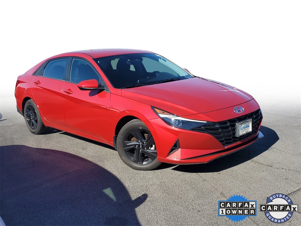 2022 Hyundai Elantra SEL 1