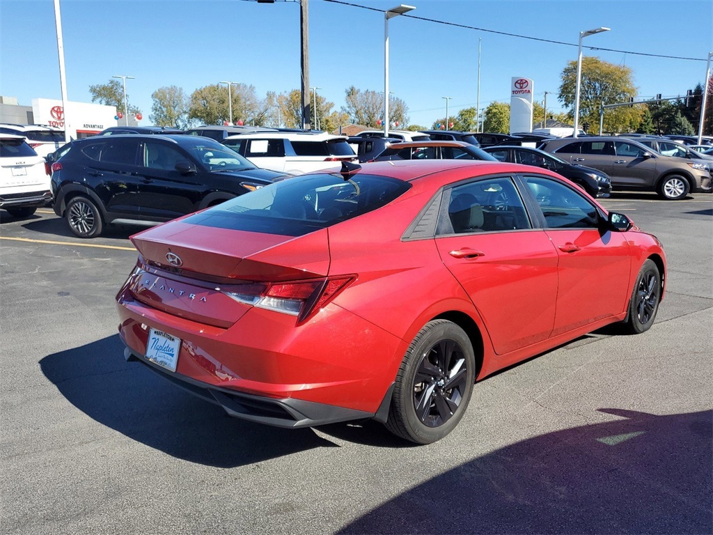 2022 Hyundai Elantra SEL 6