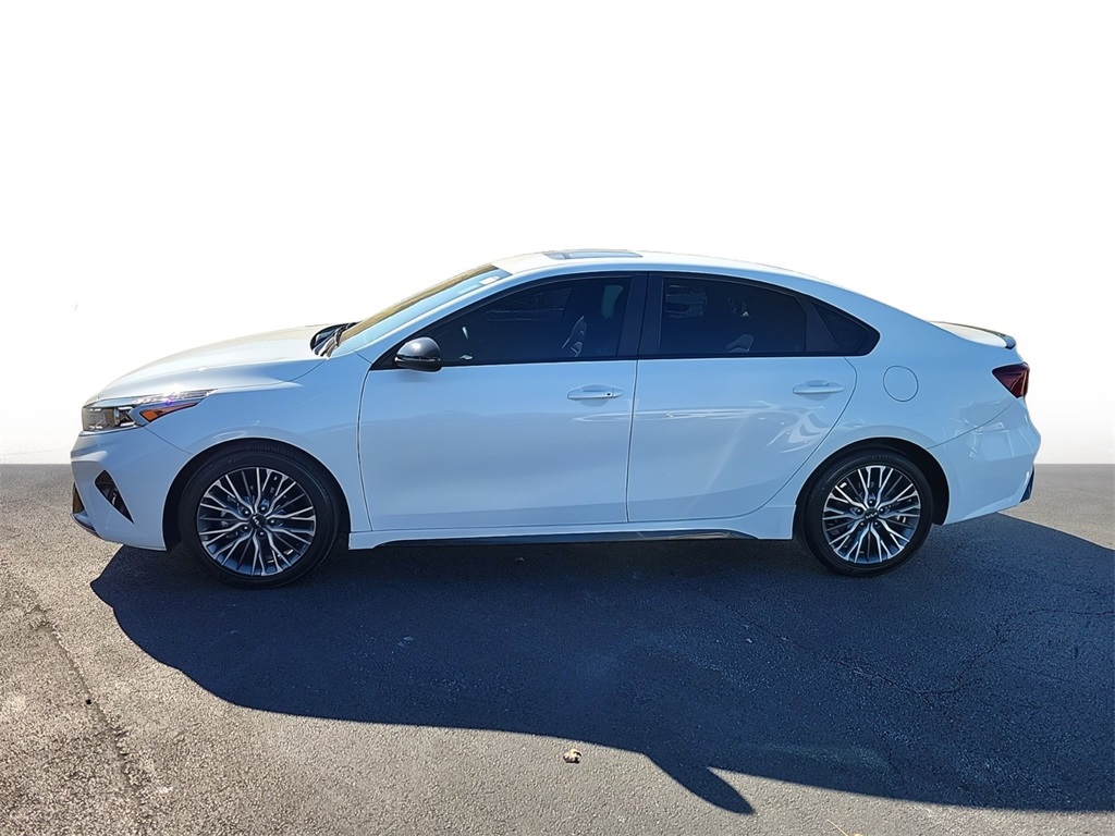 2022 Kia Forte GT-Line 4