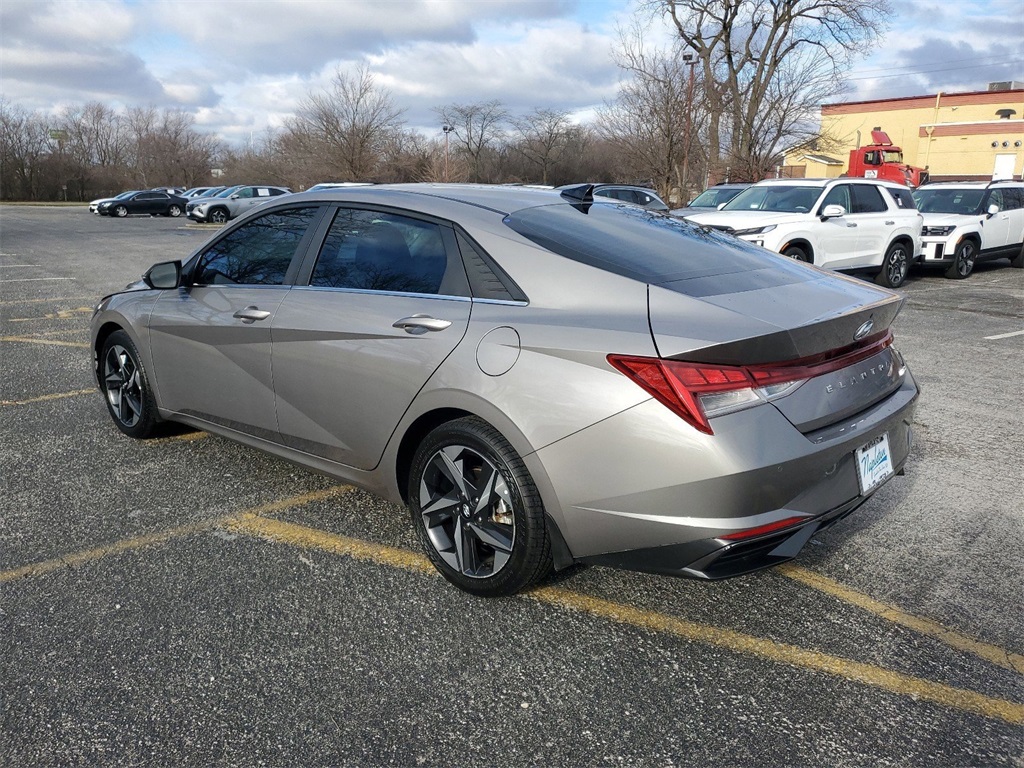 2023 Hyundai Elantra Limited 5