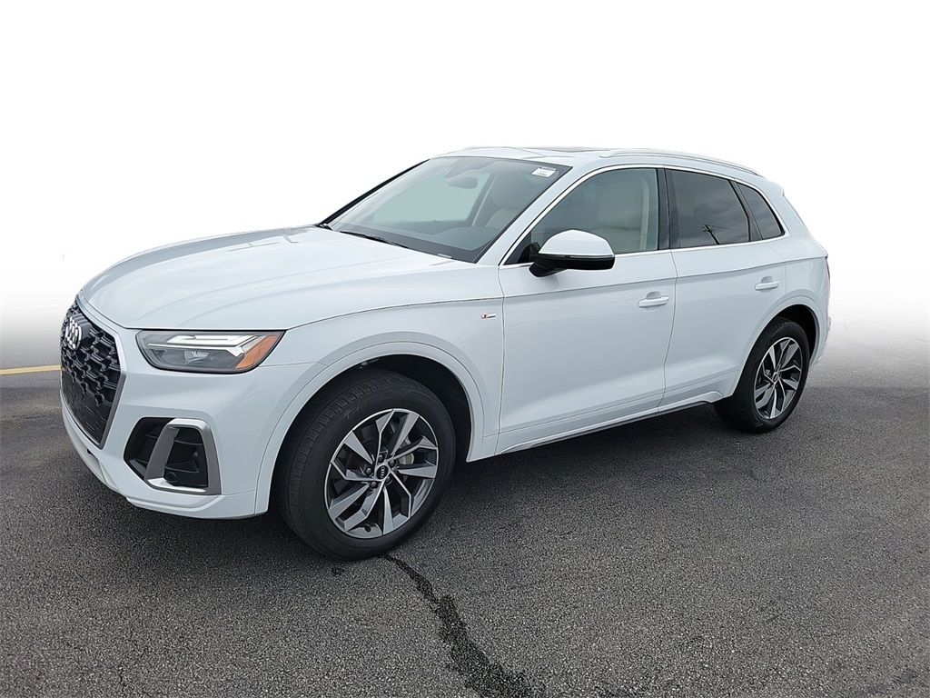 2022 Audi Q5 45 S line Premium Plus 3