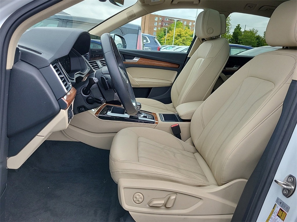 2022 Audi Q5 45 S line Premium Plus 12