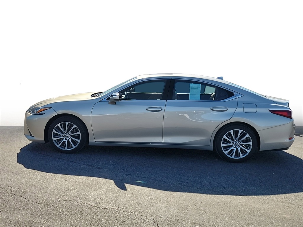 2019 Lexus ES  4