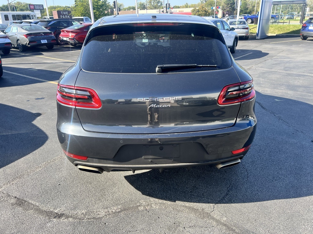 2018 Porsche Macan  3