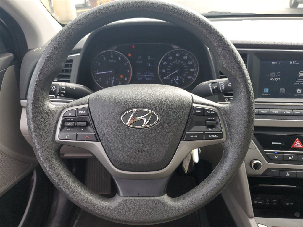 2017 Hyundai Elantra SE 14