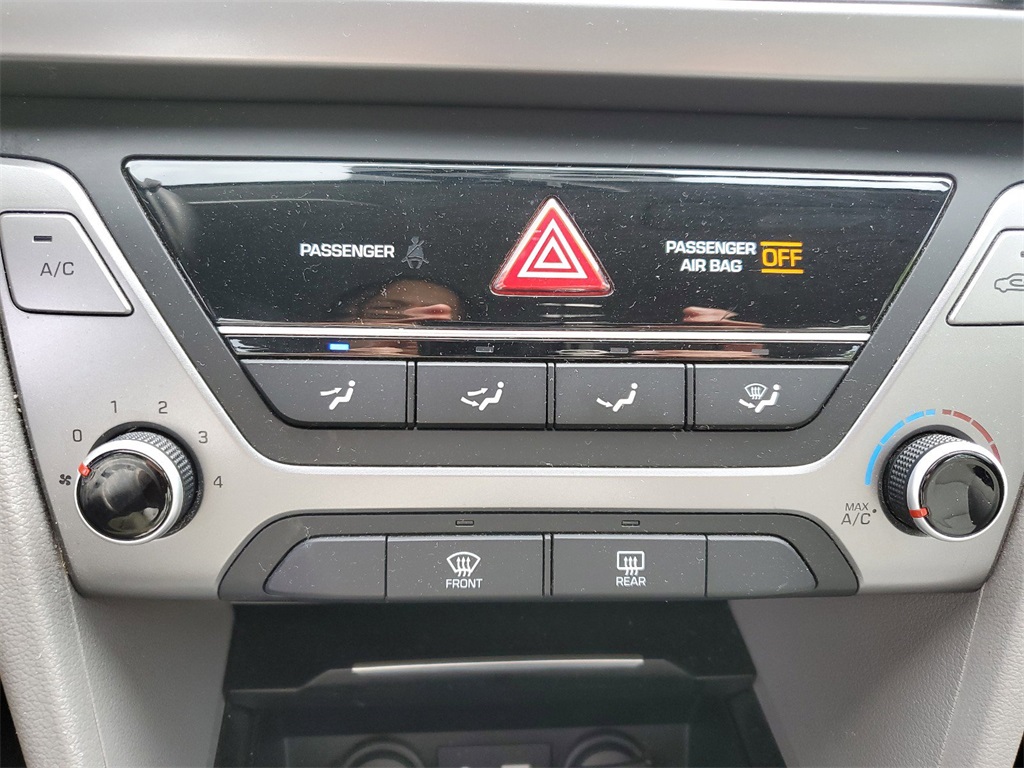 2017 Hyundai Elantra SE 20