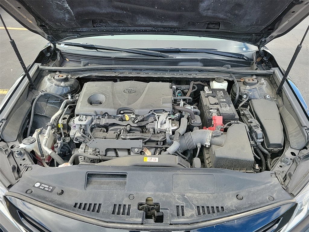2018 Toyota Camry SE 8