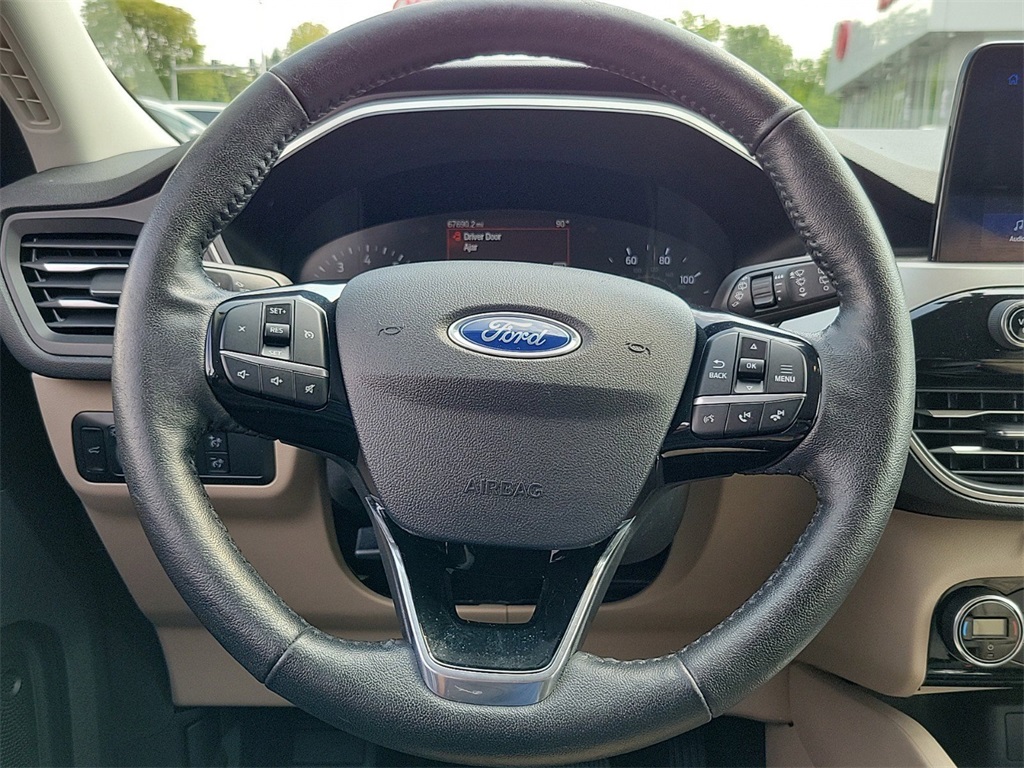 2021 Ford Escape SEL 18