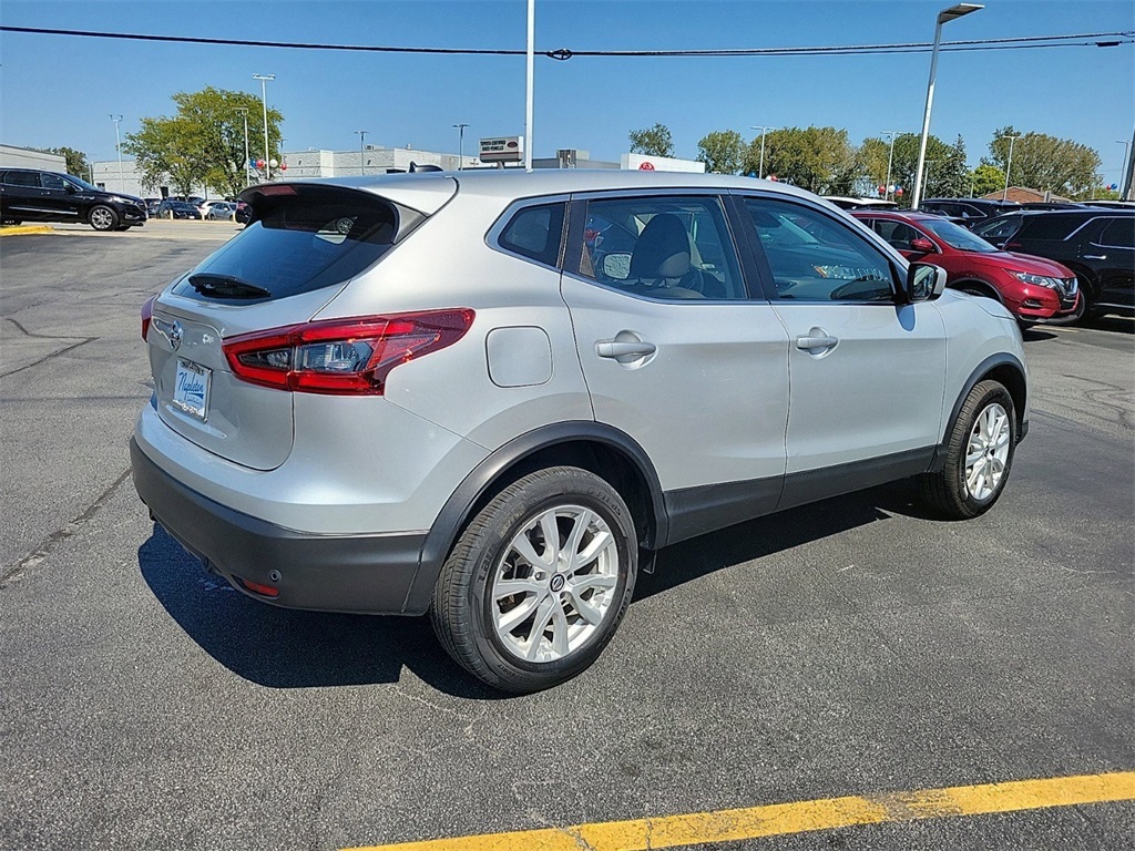 2021 Nissan Rogue Sport S 6