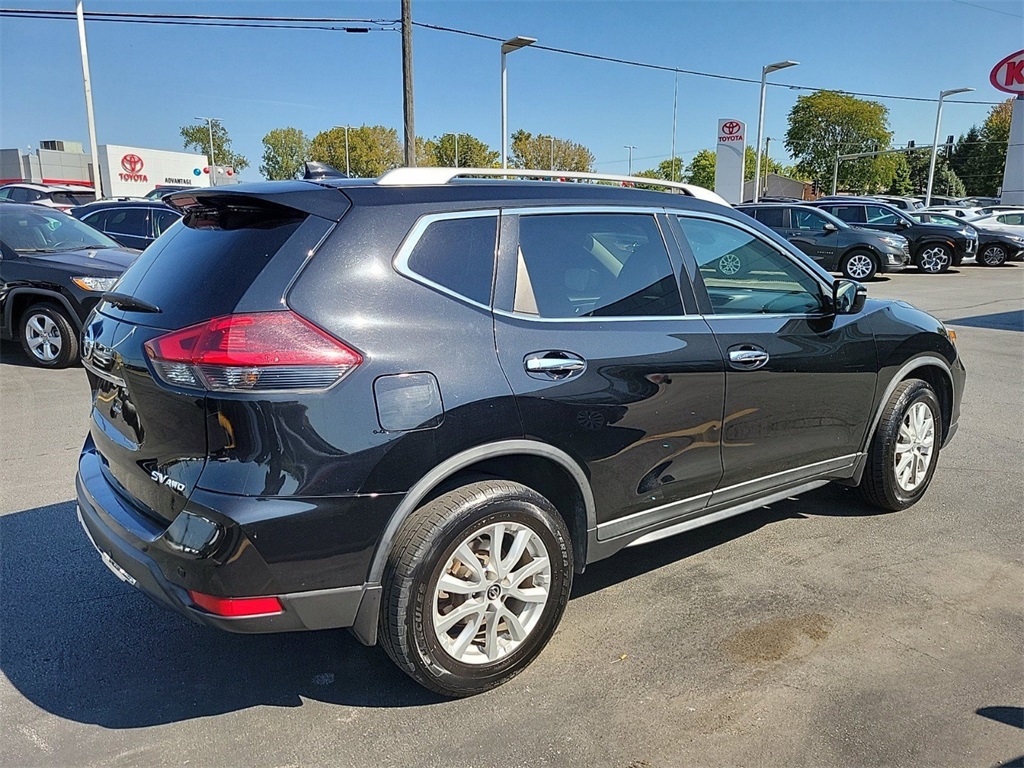 2020 Nissan Rogue SV 6