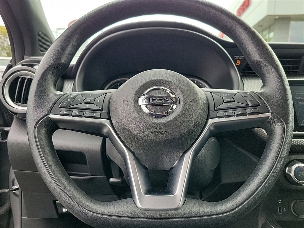 2020 Nissan Kicks SV 14