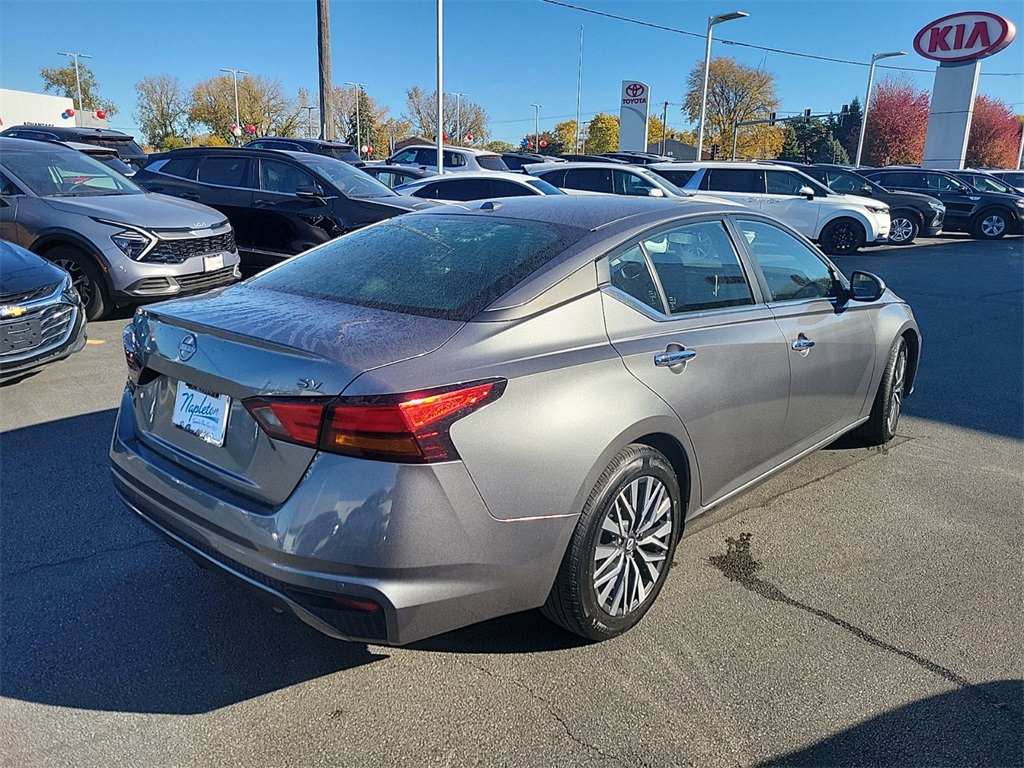 2023 Nissan Altima 2.5 SV 5