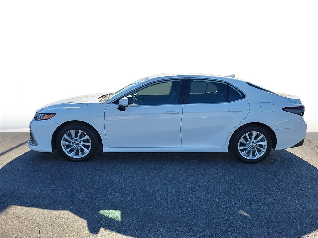 2021 Toyota Camry LE 4