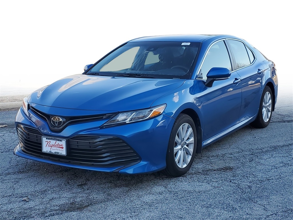 2020 Toyota Camry LE 3