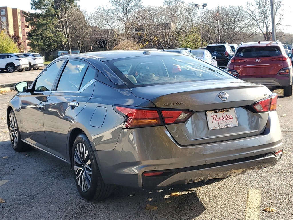 2023 Nissan Altima 2.5 SV 5