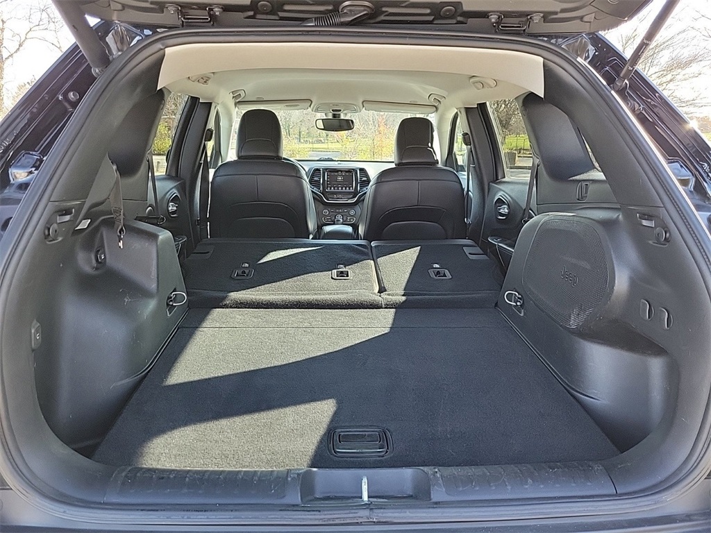 2019 Jeep Cherokee Limited 24