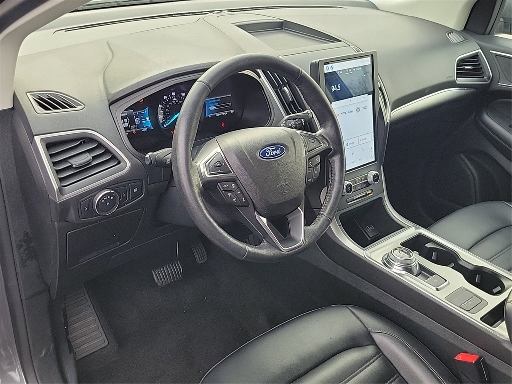 2022 Ford Edge SEL 10