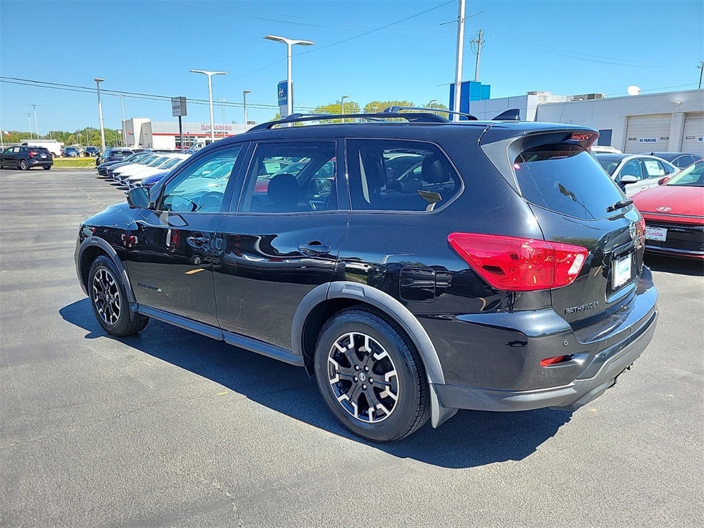 2020 Nissan Pathfinder SL 5