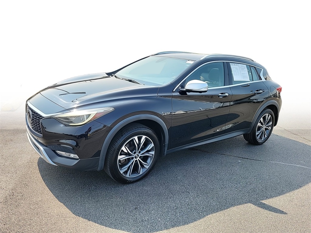 2018 INFINITI QX30 ESSENTIAL 3