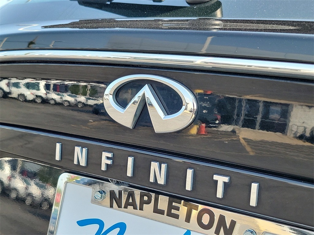 2018 INFINITI QX30 ESSENTIAL 7