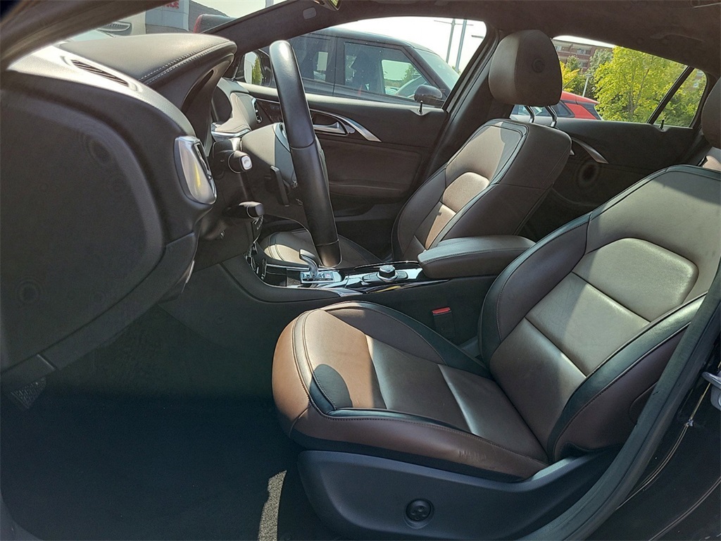 2018 INFINITI QX30 ESSENTIAL 11