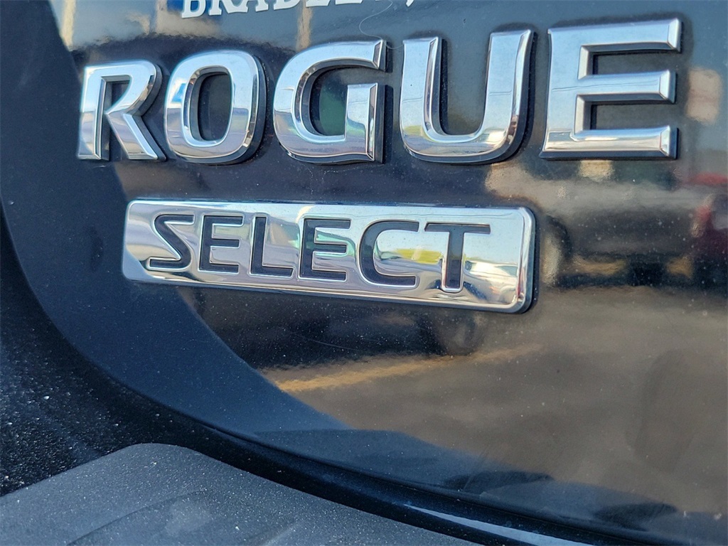 2015 Nissan Rogue Select S 8