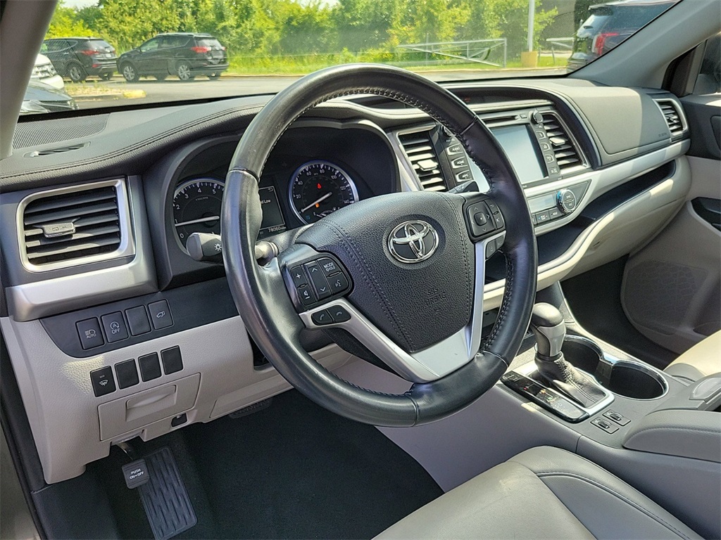 2019 Toyota Highlander XLE 11