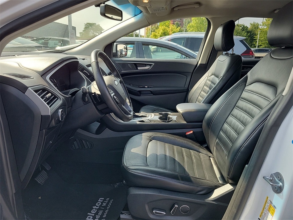 2017 Ford Edge SEL 12