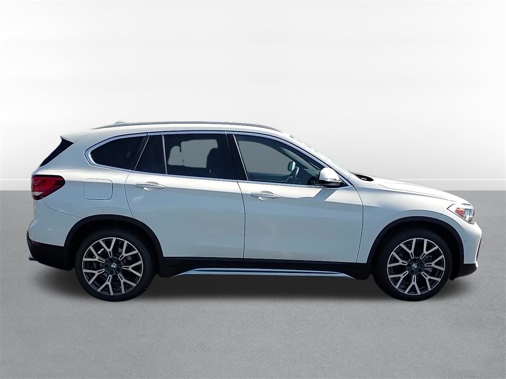 2021 BMW X1 xDrive28i 3