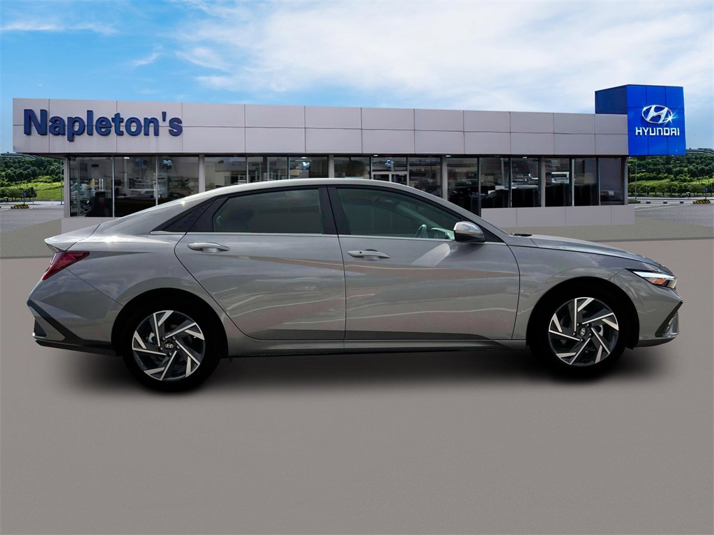 2025 Hyundai Elantra SEL 9