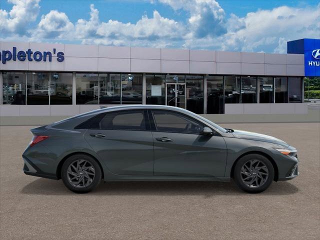 2024 Hyundai Elantra SEL 7