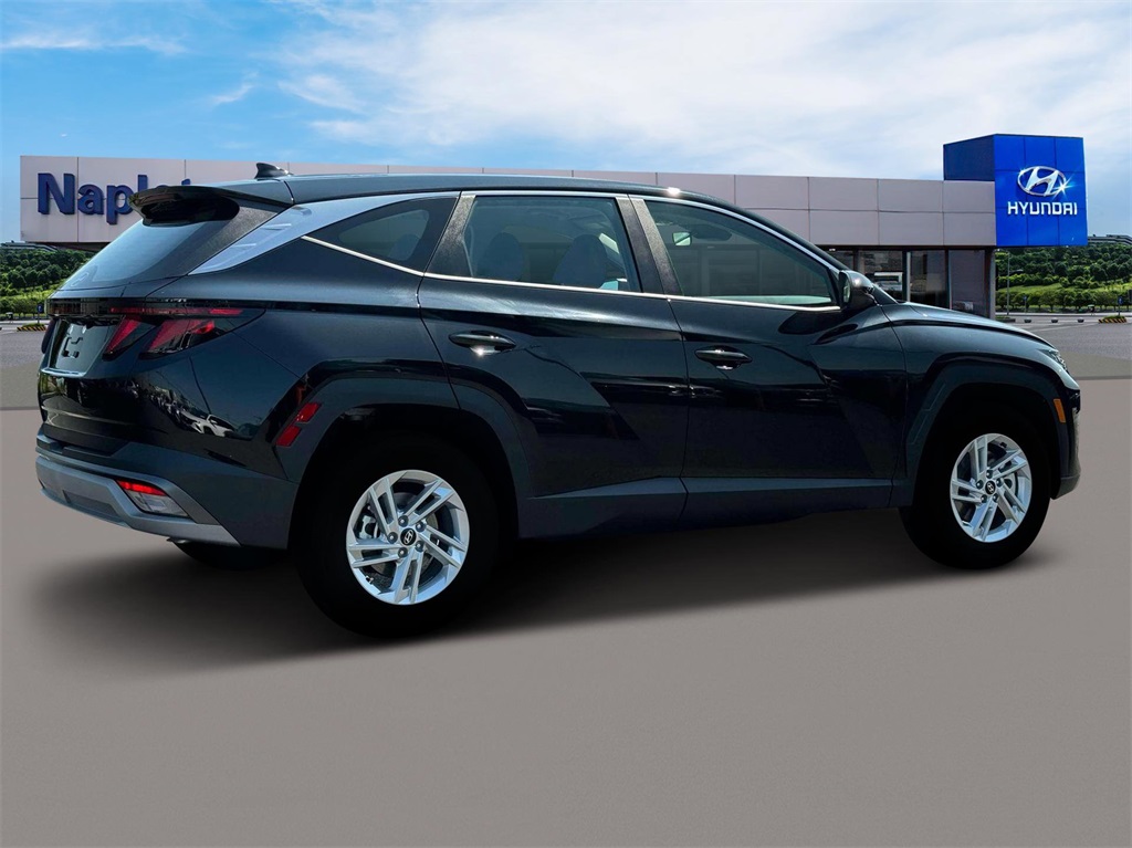 2025 Hyundai Tucson SE 8