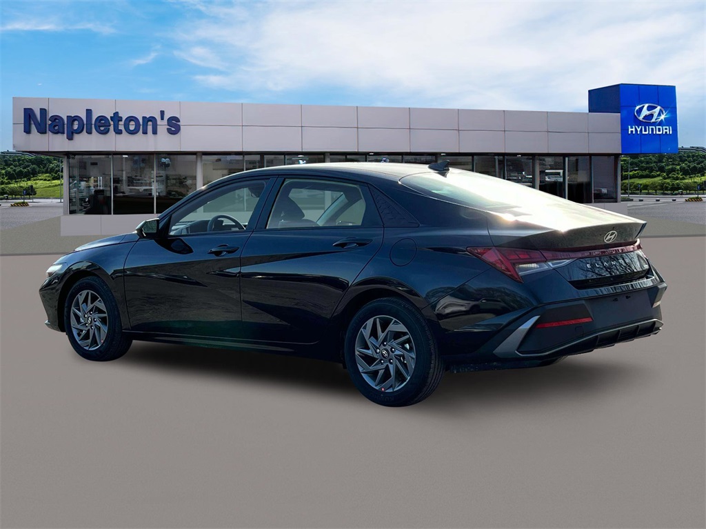 2025 Hyundai Elantra Hybrid Blue 4