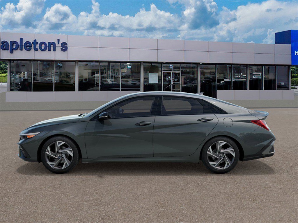 2025 Hyundai Elantra SEL 3