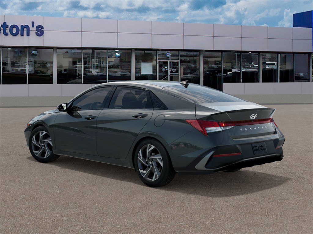 2025 Hyundai Elantra SEL 5